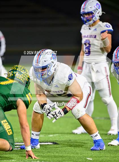 Thumbnail 2 in Tidehaven vs. Lexington (UIL 3A D2 Football Quarterfinal) photogallery.