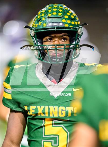 Thumbnail 3 in Tidehaven vs. Lexington (UIL 3A D2 Football Quarterfinal) photogallery.