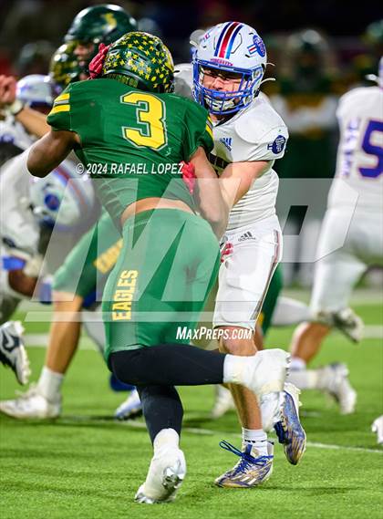 Thumbnail 1 in Tidehaven vs. Lexington (UIL 3A D2 Football Quarterfinal) photogallery.