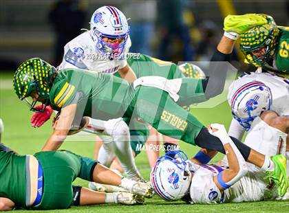 Thumbnail 1 in Tidehaven vs. Lexington (UIL 3A D2 Football Quarterfinal) photogallery.