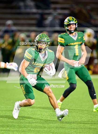 Thumbnail 2 in Tidehaven vs. Lexington (UIL 3A D2 Football Quarterfinal) photogallery.