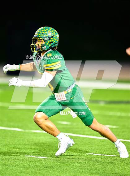 Thumbnail 3 in Tidehaven vs. Lexington (UIL 3A D2 Football Quarterfinal) photogallery.