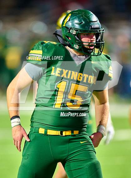 Thumbnail 1 in Tidehaven vs. Lexington (UIL 3A D2 Football Quarterfinal) photogallery.