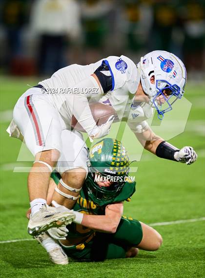 Thumbnail 3 in Tidehaven vs. Lexington (UIL 3A D2 Football Quarterfinal) photogallery.