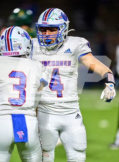 Thumbnail 2 in Tidehaven vs. Lexington (UIL 3A D2 Football Quarterfinal) photogallery.