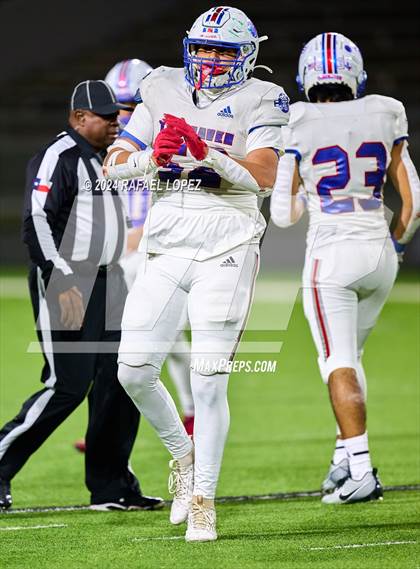 Thumbnail 3 in Tidehaven vs. Lexington (UIL 3A D2 Football Quarterfinal) photogallery.
