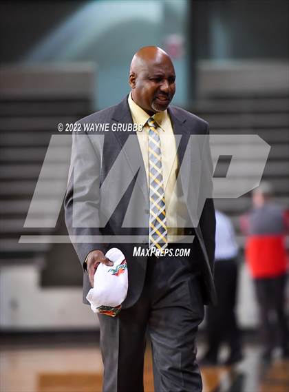 Thumbnail 1 in Winnsboro vs. New Boston (UIL 3A Region 2 Bi-District Playoff) photogallery.