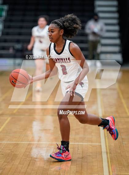 Thumbnail 3 in Millennium vs. Laguna Creek photogallery.