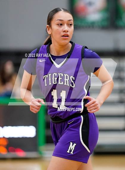 Thumbnail 2 in Millennium vs. Laguna Creek photogallery.