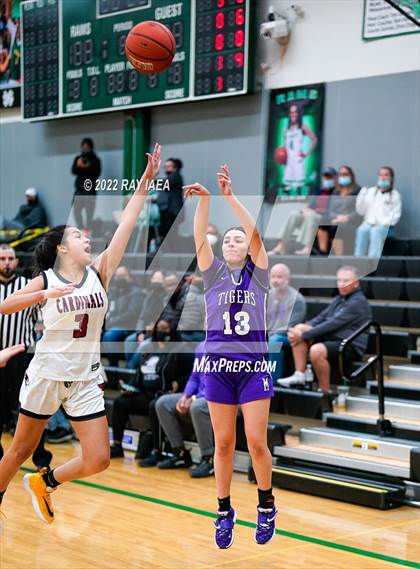 Thumbnail 1 in Millennium vs. Laguna Creek photogallery.