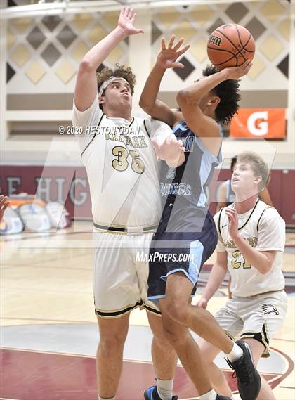 Thumbnail 2 in Oak Park vs. Canyon Springs (Rancho Mirage Holiday Invitational) photogallery.