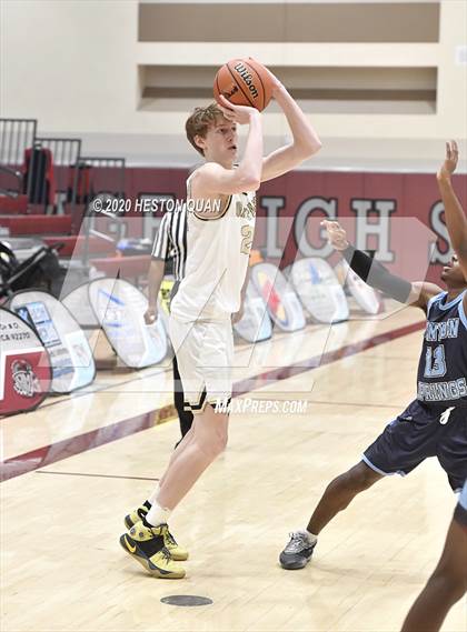 Thumbnail 1 in Oak Park vs. Canyon Springs (Rancho Mirage Holiday Invitational) photogallery.