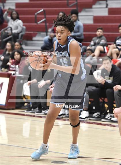 Thumbnail 3 in Oak Park vs. Canyon Springs (Rancho Mirage Holiday Invitational) photogallery.