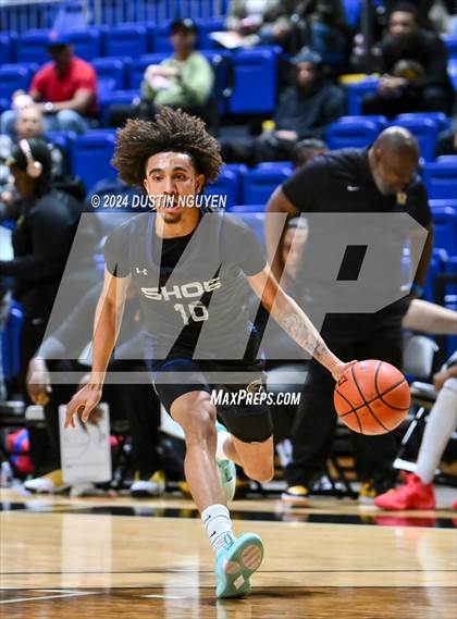 Thumbnail 1 in Shoemaker vs. Fort Bend Marshall (UIL Basketball 5A Region III Semifinal) photogallery.