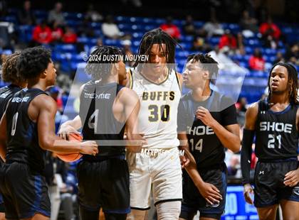Thumbnail 2 in Shoemaker vs. Fort Bend Marshall (UIL Basketball 5A Region III Semifinal) photogallery.