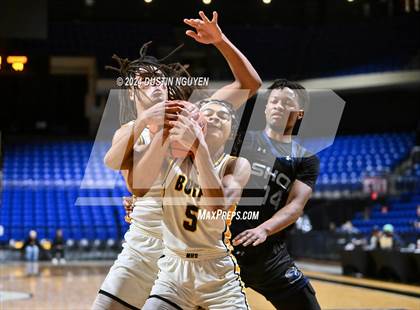 Thumbnail 1 in Shoemaker vs. Fort Bend Marshall (UIL Basketball 5A Region III Semifinal) photogallery.