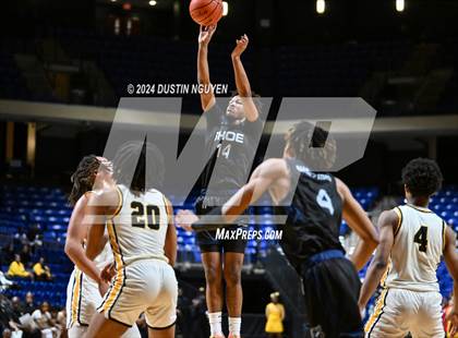Thumbnail 1 in Shoemaker vs. Fort Bend Marshall (UIL Basketball 5A Region III Semifinal) photogallery.