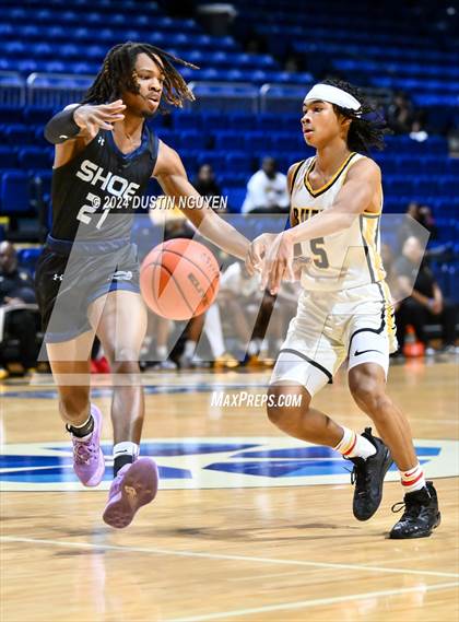 Thumbnail 3 in Shoemaker vs. Fort Bend Marshall (UIL Basketball 5A Region III Semifinal) photogallery.
