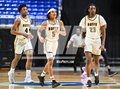 Thumbnail 2 in Shoemaker vs. Fort Bend Marshall (UIL Basketball 5A Region III Semifinal) photogallery.