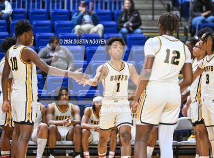 Thumbnail 2 in Shoemaker vs. Fort Bend Marshall (UIL Basketball 5A Region III Semifinal) photogallery.