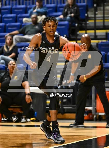 Thumbnail 3 in Shoemaker vs. Fort Bend Marshall (UIL Basketball 5A Region III Semifinal) photogallery.