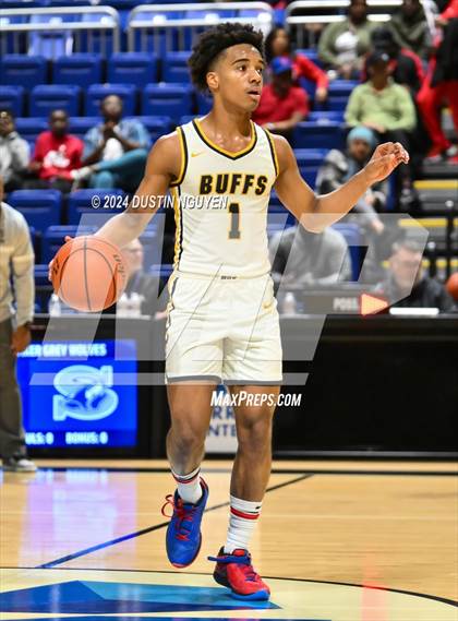 Thumbnail 2 in Shoemaker vs. Fort Bend Marshall (UIL Basketball 5A Region III Semifinal) photogallery.