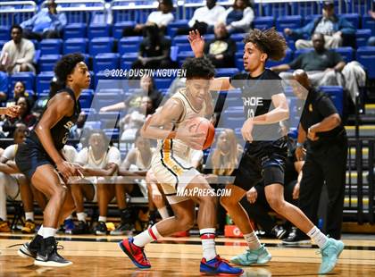Thumbnail 1 in Shoemaker vs. Fort Bend Marshall (UIL Basketball 5A Region III Semifinal) photogallery.
