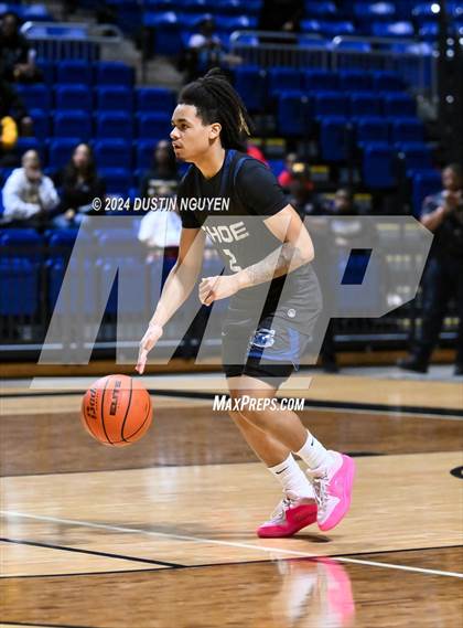 Thumbnail 1 in Shoemaker vs. Fort Bend Marshall (UIL Basketball 5A Region III Semifinal) photogallery.
