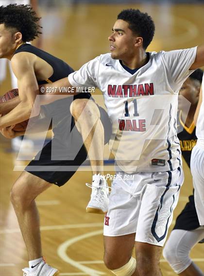 Thumbnail 2 in Lincoln vs. Nathan Hale (WIAA 3A Semifinal Playoff)  photogallery.