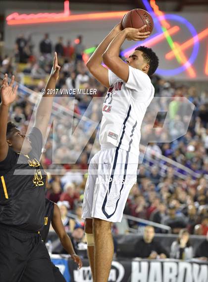 Thumbnail 3 in Lincoln vs. Nathan Hale (WIAA 3A Semifinal Playoff)  photogallery.