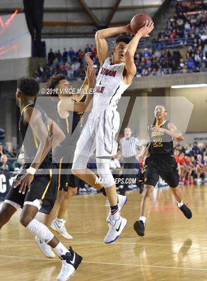 Thumbnail 1 in Lincoln vs. Nathan Hale (WIAA 3A Semifinal Playoff)  photogallery.