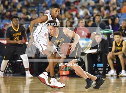 Thumbnail 3 in Lincoln vs. Nathan Hale (WIAA 3A Semifinal Playoff)  photogallery.