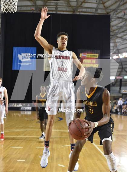Thumbnail 2 in Lincoln vs. Nathan Hale (WIAA 3A Semifinal Playoff)  photogallery.