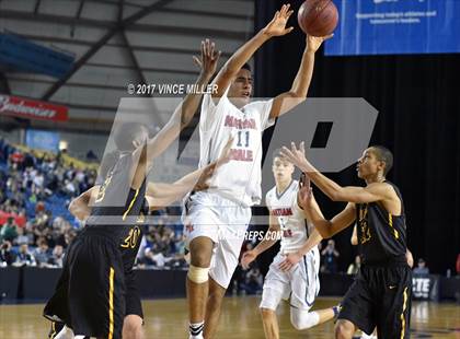 Thumbnail 3 in Lincoln vs. Nathan Hale (WIAA 3A Semifinal Playoff)  photogallery.