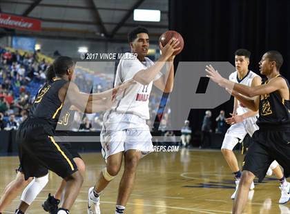 Thumbnail 2 in Lincoln vs. Nathan Hale (WIAA 3A Semifinal Playoff)  photogallery.