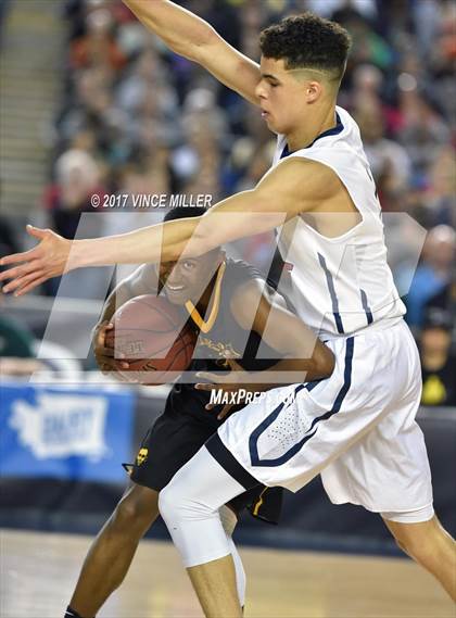 Thumbnail 1 in Lincoln vs. Nathan Hale (WIAA 3A Semifinal Playoff)  photogallery.