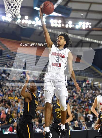 Thumbnail 1 in Lincoln vs. Nathan Hale (WIAA 3A Semifinal Playoff)  photogallery.