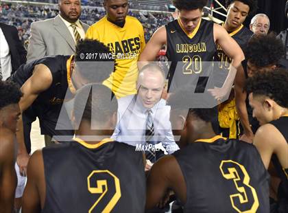 Thumbnail 2 in Lincoln vs. Nathan Hale (WIAA 3A Semifinal Playoff)  photogallery.