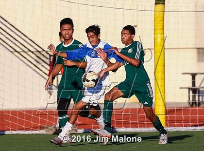 Thumbnail 3 in Moreau Catholic @ Irvington photogallery.