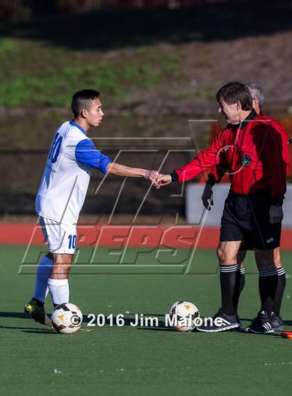Thumbnail 3 in Moreau Catholic @ Irvington photogallery.