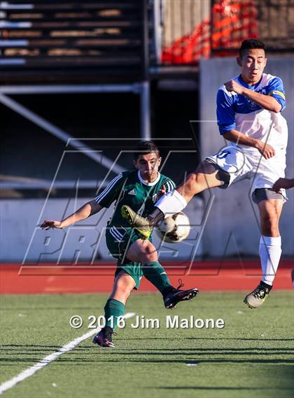 Thumbnail 3 in Moreau Catholic @ Irvington photogallery.