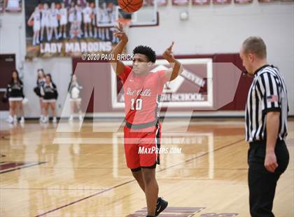 Thumbnail 3 in Austin vs. Del Valle photogallery.