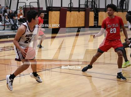 Thumbnail 1 in Austin vs. Del Valle photogallery.