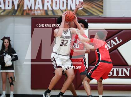 Thumbnail 2 in Austin vs. Del Valle photogallery.