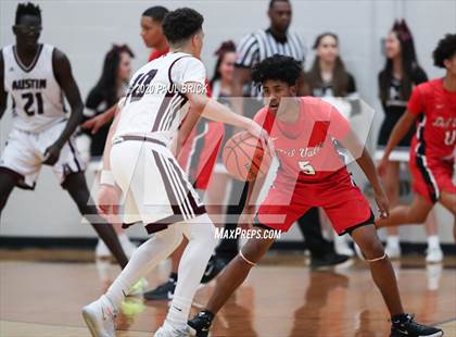 Thumbnail 2 in Austin vs. Del Valle photogallery.