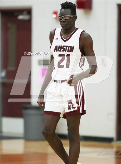 Thumbnail 2 in Austin vs. Del Valle photogallery.