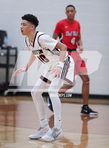 Thumbnail 1 in Austin vs. Del Valle photogallery.