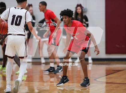 Thumbnail 3 in Austin vs. Del Valle photogallery.
