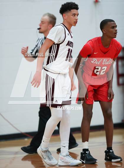 Thumbnail 1 in Austin vs. Del Valle photogallery.