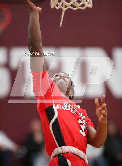 Thumbnail 3 in Austin vs. Del Valle photogallery.